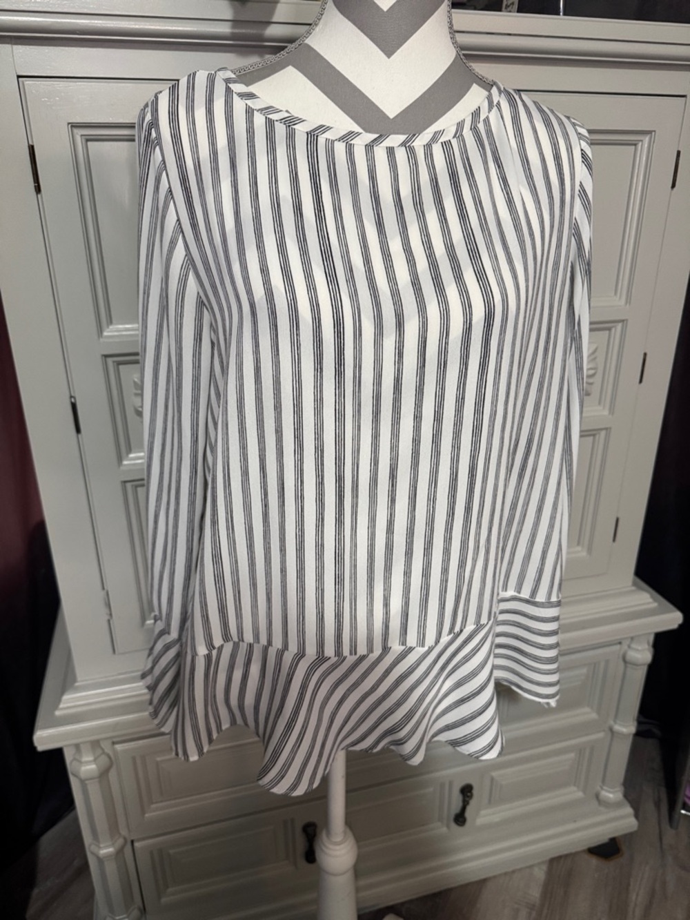 LOFT White Blouse with Black Vertical Stripes and Ruffle Hem Size Medium